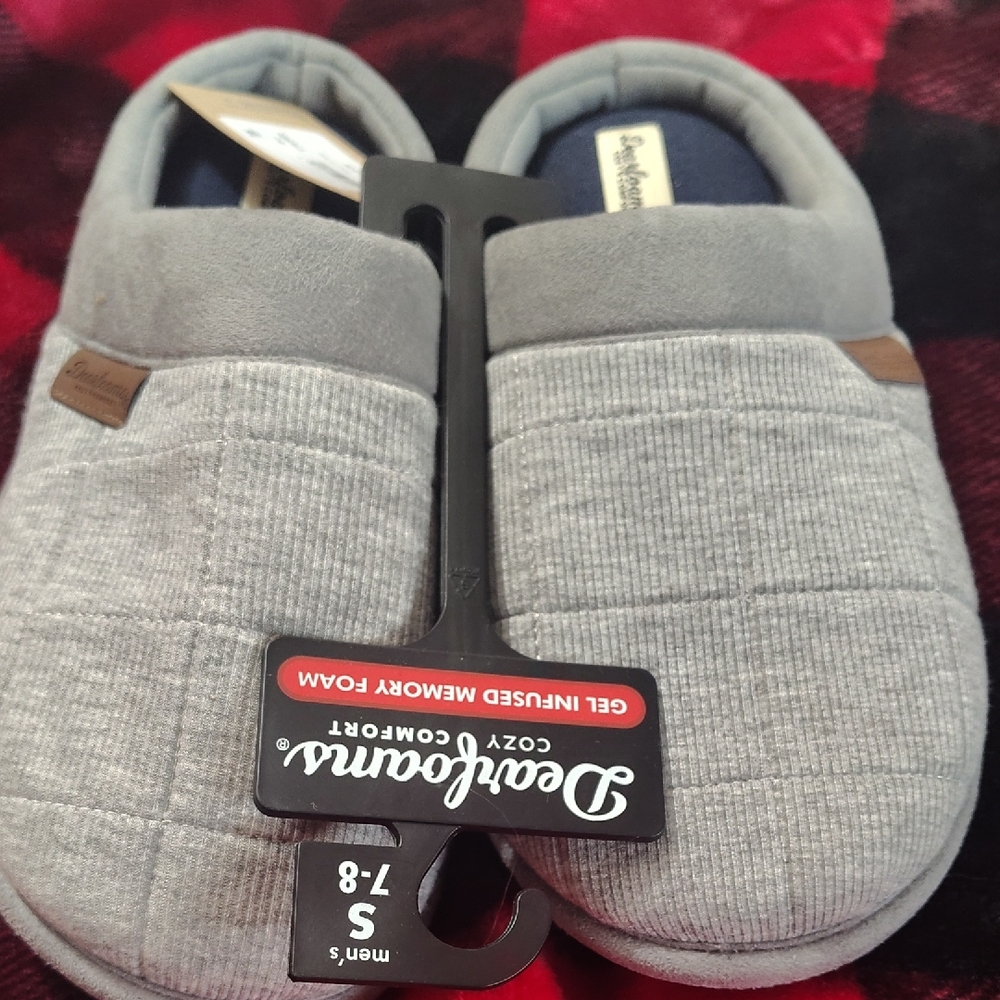 Dearfoams Light Gray Quilted Slippers 7/8 Small